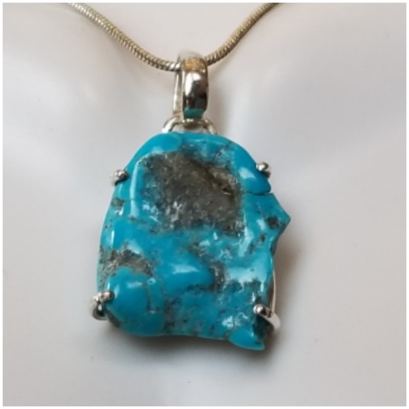 Rough Sleeping Beauty Turquoise Pendant 1.25" - Picture 2 of 7